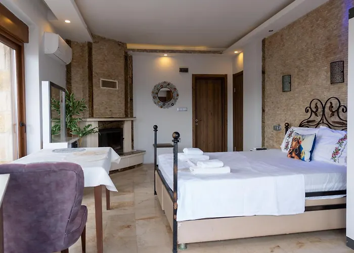 Stone House Butik Hotel İzmir