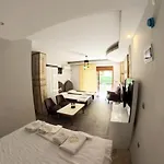 Hotel Stone House Butik *