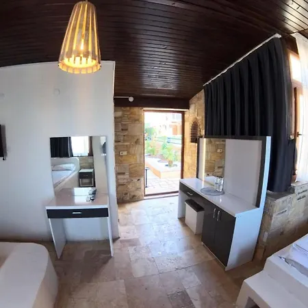 Stone House Butik מלון